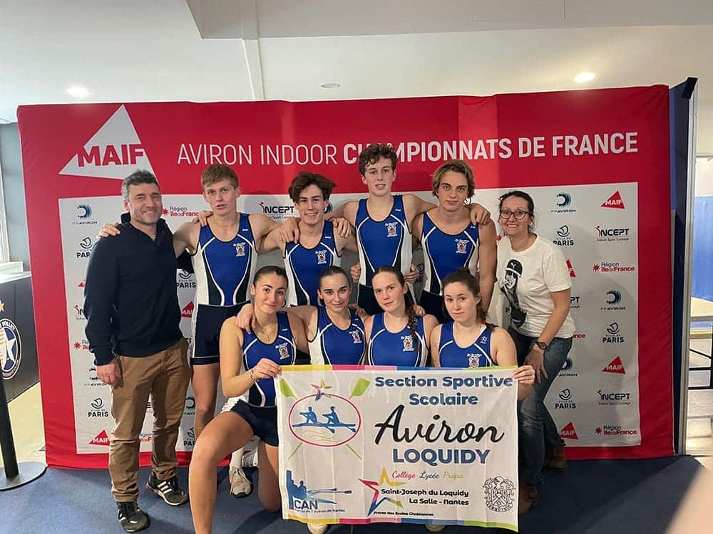 photo de groupe du club d'aviron
