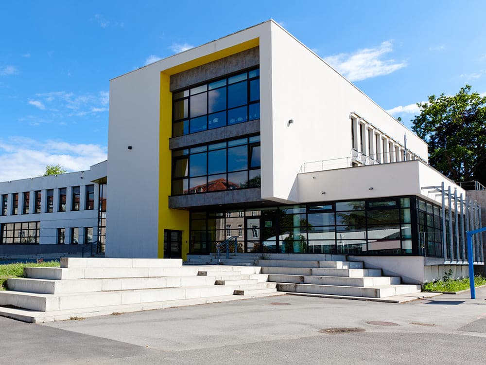 Bâtiment du lycée et des prépas