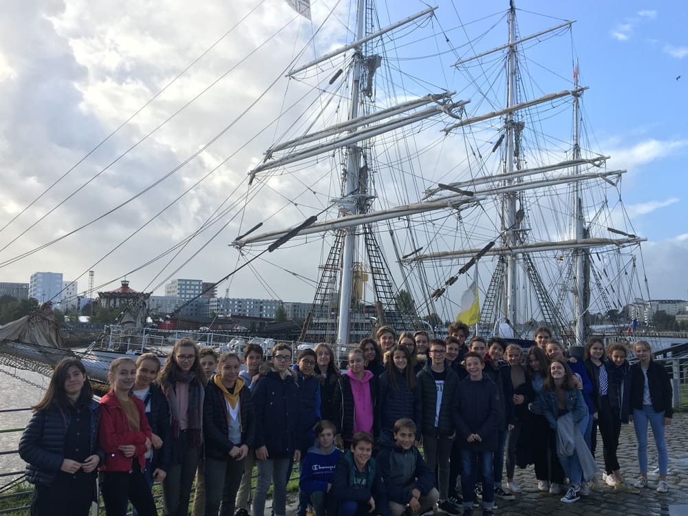 Les élèves de 4ème embarquent pour une aventure historique sur le Belem