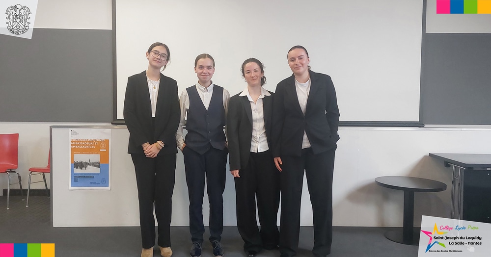 1er et 2e prix à la finale de la 9e édition du concours des jeunes ambassadeurs